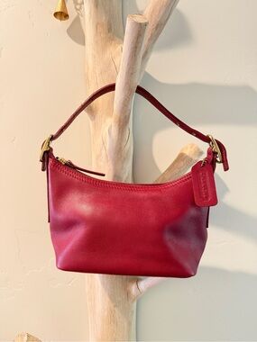 Vintage Coach No. 9844 Demi Hobo Mini Baguette Red Crimson Leather Y2K